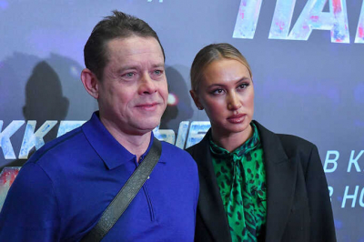 Павел Буре и его супруга обратились в суд с исками и намерены развестись после 17 лет в браке