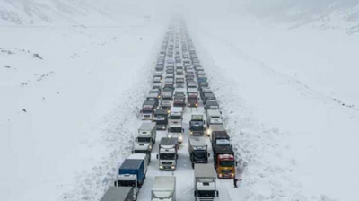 В Мурманской области из-за метели сотни человек застряли в автомобильной пробке